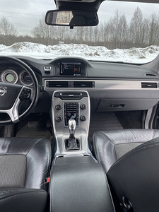 Volvo v70 Facelift (12 фото из 14)