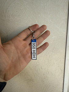 Kohandatud auto numbrimärgi võtmehoidja (3 foto / 5)