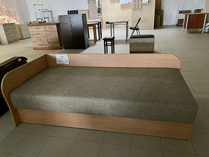 Новый диван (1 фото из 1)