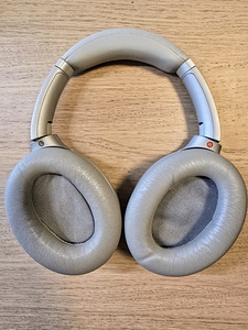SONY WH-1000XM3 Wireless Noise Cancelling Headphones (3 foto / 5)