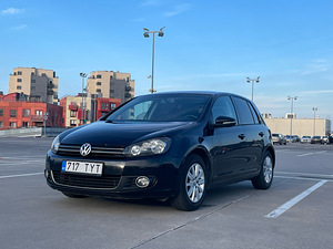 Volkswagen Golf 2011 (1 foto / 13)