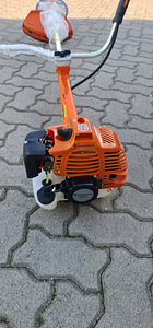 Husqvarna 555FX (4 foto / 4)