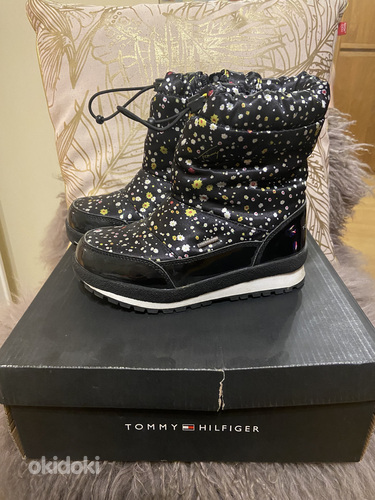 Детские зимние ботинки Tommy hilfiger размер 31 (фото #1)