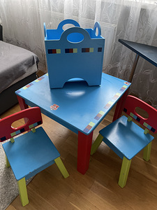 Laste laud+toolid ja mänguasjade kast