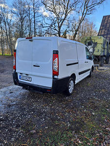 Peugeot Expert (2 фото из 4)