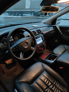 Mercedes-Benz R 320 3.0 165kW (11 foto / 15)