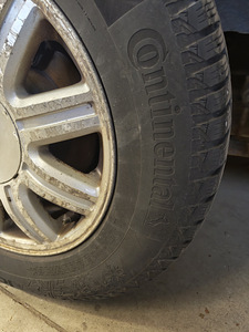 Диски + шины 215/65 R16 (3 фото из 3)