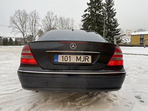 Mercedes Benz W211 (7 foto / 11)