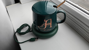 USB-soojendusega kruus arvutitöötajale. (1 foto / 2)