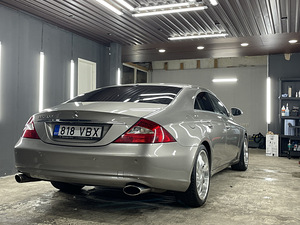 Mercedes CLS500 w219 (2 foto / 11)