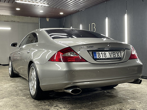 Mercedes CLS500 w219 (3 foto / 11)