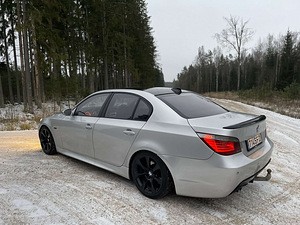 BMW 530 (5 foto / 10)