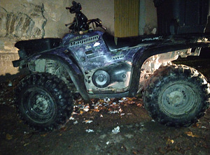 Polaris Magnum 330 4x4 2005 Vahetada Auto vastu või müüa (1 foto / 1)
