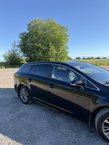 Toyota Avensis 2.0 105kW 2016 (2 foto / 14)