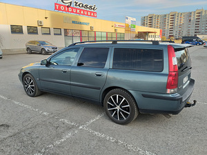 Volvo v70 2003 (3 foto / 11)