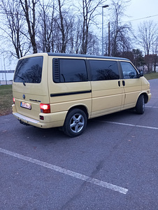 Продам автомобиль (3 фото из 12)
