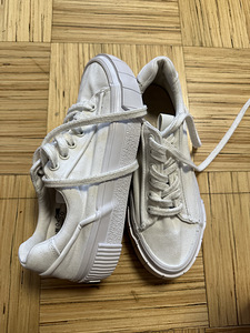 Женские кеды (5 фото из 5)