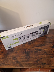Arturia KeyStep 37 (mk1) (4 фото из 4)