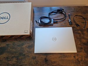 Dell XPS 15 9510 FHD+ i7 64GB RAM 1TB SSD RTX3050 W11 PRO (8 foto / 9)