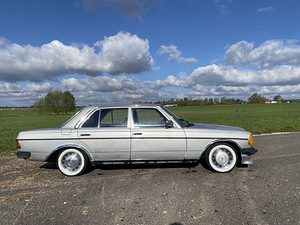 Mercedes-Benz 230 2.3 97kW (3 foto / 4)