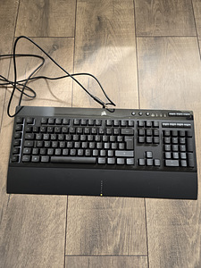Corsair K55 RGB PRO (1 foto / 4)