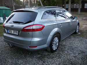 Ford Mondeo (4 фото из 5)