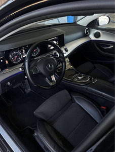Mercedes-Benz (7 foto / 10)