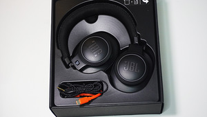 JBL Live 660NC (must) (3 foto / 5)