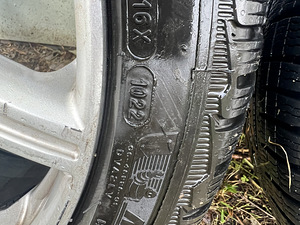 BMW VELJED 275/35/19 MICHELIN (4 foto / 4)