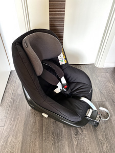 Turvatool Maxi Cosi 2way Pearl + alus 2way Fix + suvekate (1 foto / 9)