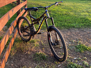 Pivot Mach 6 Carbon (4 фото из 4)