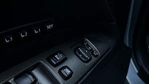 Lexus IS 220 (5 foto / 9)