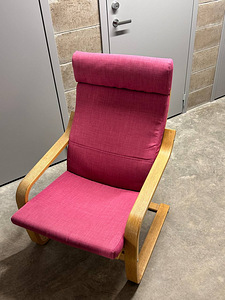IKEA POÄNG tugitool (1 foto / 5)