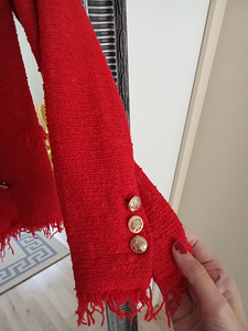 Красивый жакет (2 фото из 5)