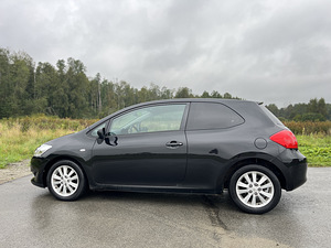 Toyota Auris 2.0d manuaal (4 foto / 13)