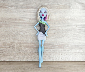 Monster High Abbey Bominable Roller Maze nukk (1 foto / 5)