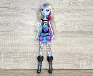 Monster High Abbey Bominable nukk (1 foto / 3)