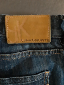 Calvin Klein teksad (4 foto / 4)