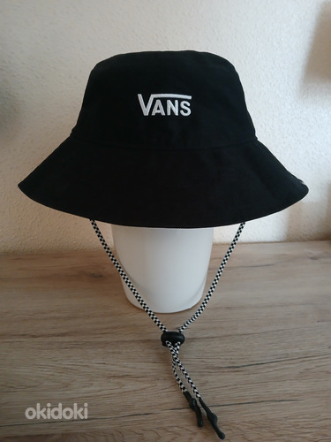 Шапка Vans