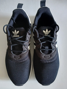 Кроссовки Adidas (6 фото из 7)