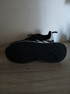 Кроссовки Adidas (7 фото из 7)