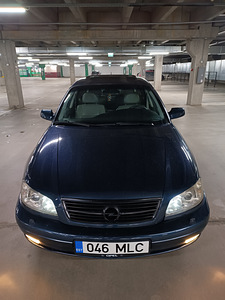 Opel Omega 3.0 MV6 Full Options (14 foto / 15)