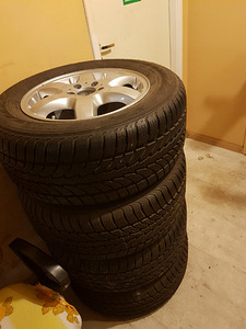 275/55 R17 Mercedes-Benz (6 foto / 6)