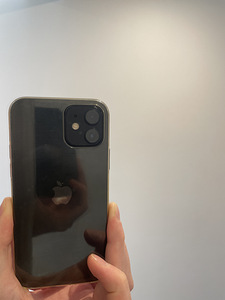 iPhone 12 64гб (1 фото из 3)
