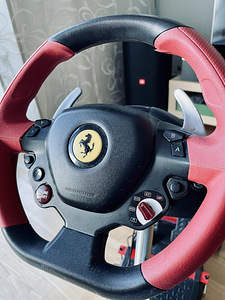 Ferrari 458 Spider Racing Wheel + Wheel Stand Pro V2 (2 foto / 2)