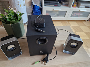 Logitech kõlarid (2 foto / 3)