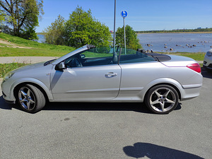 Opel Astra Twintop 1,6 (7 foto / 9)