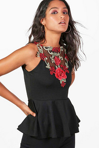 BOOHOO topp (2 foto / 2)