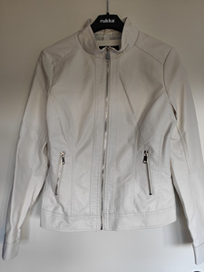 Белая женская куртка, новая