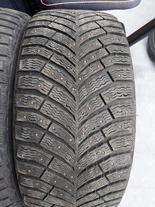 245/45 R18 MICHELIN X Ice North 4 (4 foto / 7)